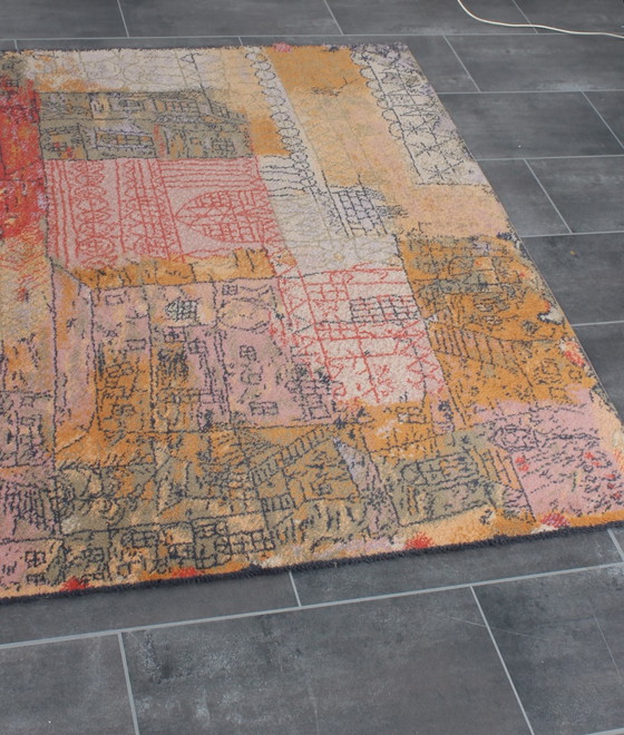 Image 1 of Carpet van Ege Axminster met afbeelding Paul Klee 