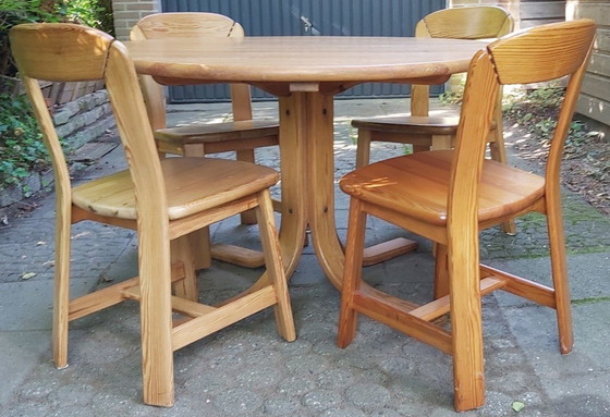 Image 1 of Laukaan Puu: Kirsikka Savonen Uitschuifbare Eettafel Met 4 Stoelen