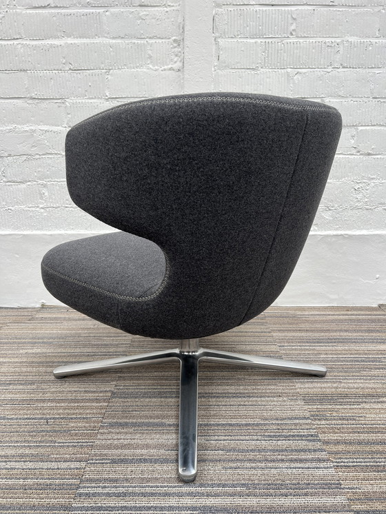 Image 1 of 1X Vitra Petit Repos fauteuil