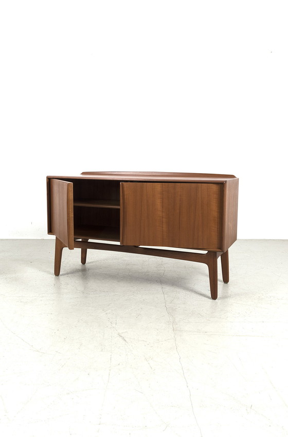 Image 1 of Svend Aage Madsen dressoir