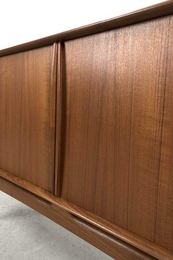 Image 1 of Svend Aage Madsen dressoir