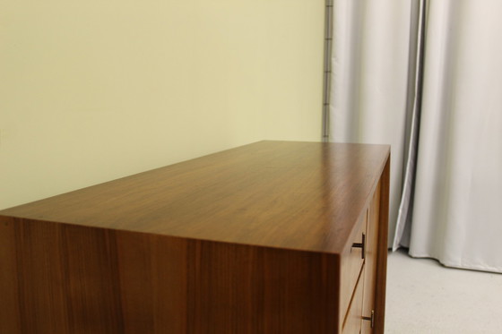 Image 1 of Mustering dressoir