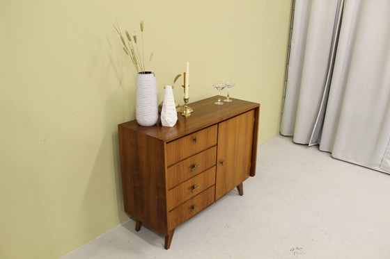 Image 1 of Mustering dressoir