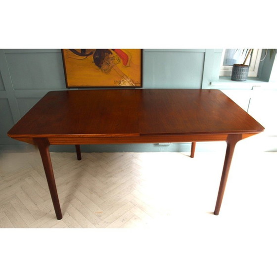 Image 1 of Mid century teakhouten eettafel van Mcintosh