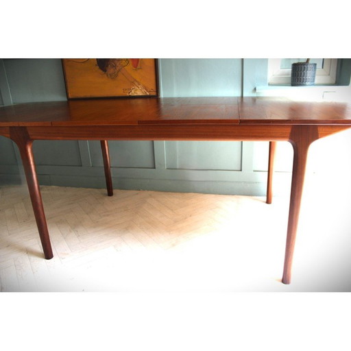 Mid century teakhouten eettafel van Mcintosh