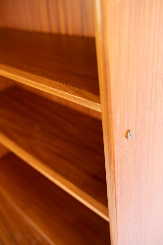 Image 1 of Vintage Boekenkast Jaren 60 Met Deurtjes