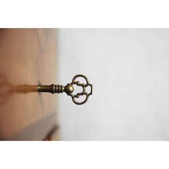 Image 1 of Vintage wortelnoten dressoir met glazen kast, Zweden 1940