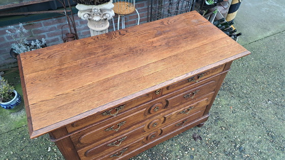 Image 1 of Antieke Eiken Ladekast, Commode, Dressoir Afm. 120 X 52Cm En 89Cm Hoog.