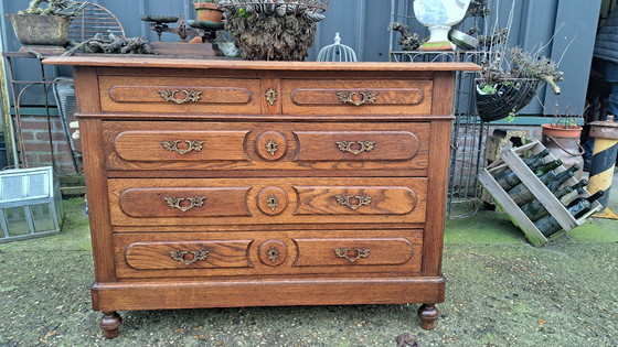 Image 1 of Antieke Eiken Ladekast, Commode, Dressoir Afm. 120 X 52Cm En 89Cm Hoog.