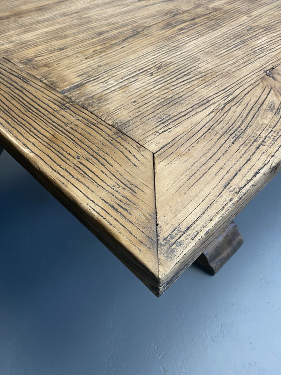 Image 1 of Vintage stevige tafel