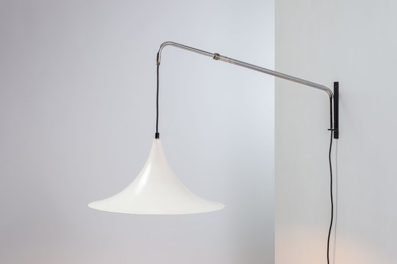 Image 1 of Grote hoed Design wandlamp.