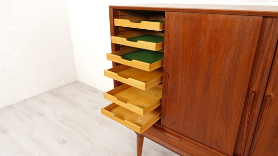 Image 1 of Vintage Kast | Deens Design | Schuifdeuren | Gunni Omann | 180 Cm