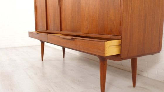 Image 1 of Vintage Kast | Deens Design | Schuifdeuren | Gunni Omann | 180 Cm