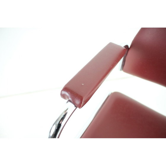 Image 1 of Vintage armstoel van chroom en kunstleer van Kovona, Tsjecho-Slowakije 1980