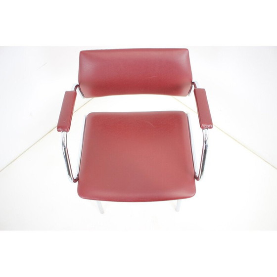 Image 1 of Vintage armstoel van chroom en kunstleer van Kovona, Tsjecho-Slowakije 1980