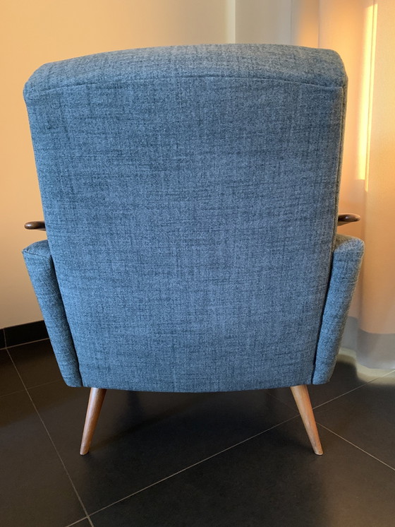 Image 1 of Volledig Opnieuw Gestoffeerde Mid Century Fauteuil In Grijs Groene Stof En Hout