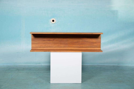 Image 1 of Minimalist walnoot wandconsole, midmod walnut wall unit