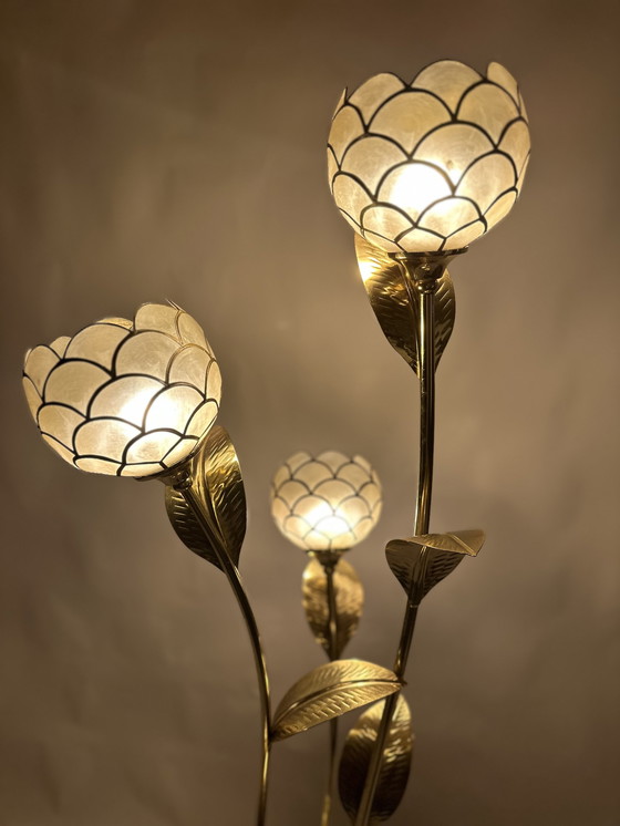 Image 1 of Vintage capiz bloemen vloerlamp