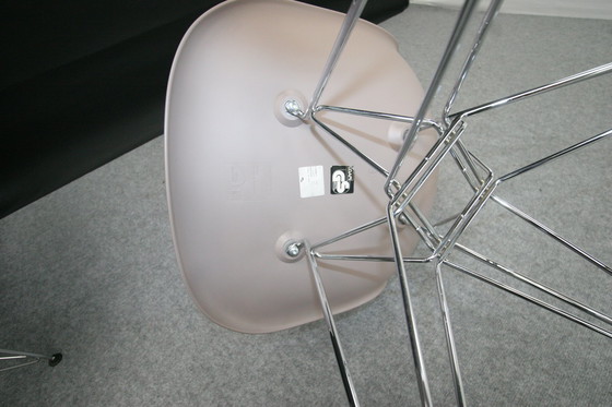 Image 1 of 3x Vitra DSR stoelen