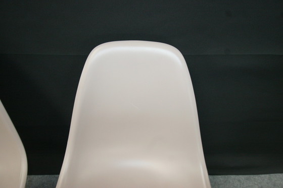 Image 1 of 3x Vitra DSR stoelen