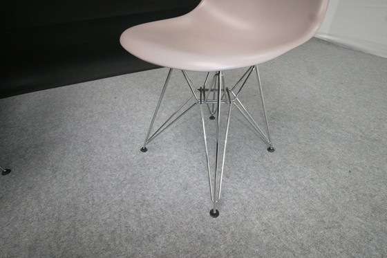 Image 1 of 3x Vitra DSR stoelen