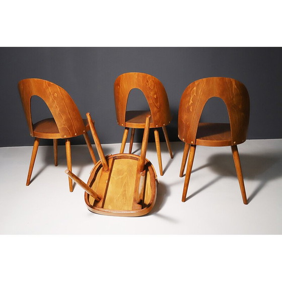 Image 1 of Set van 4 vintage beukenhouten stoelen van Antonín Šuman, Tsjecho-Slowakije