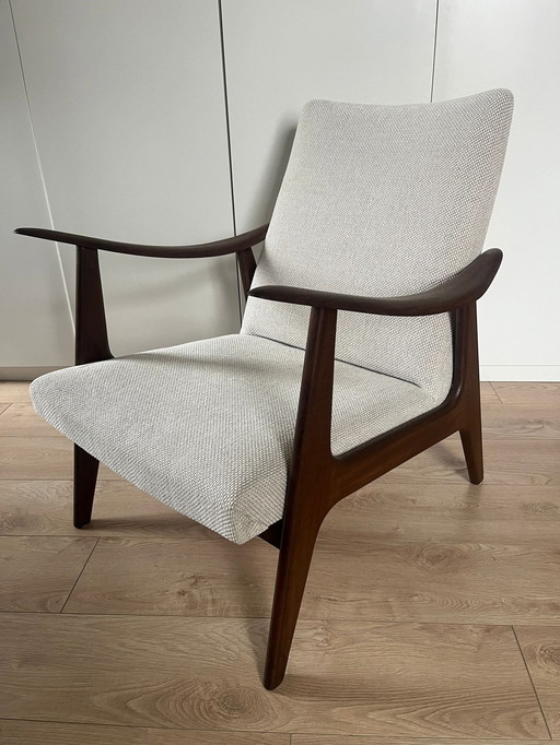 Vintage Fauteuil (Nieuw Gestoffeerd)