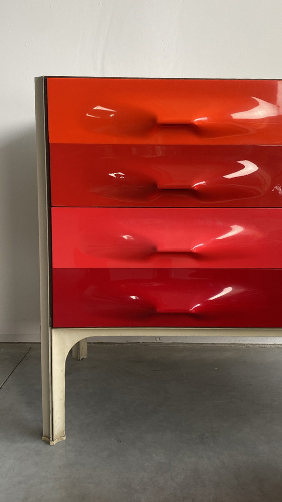 Image 1 of Raymond Loewy dressoir