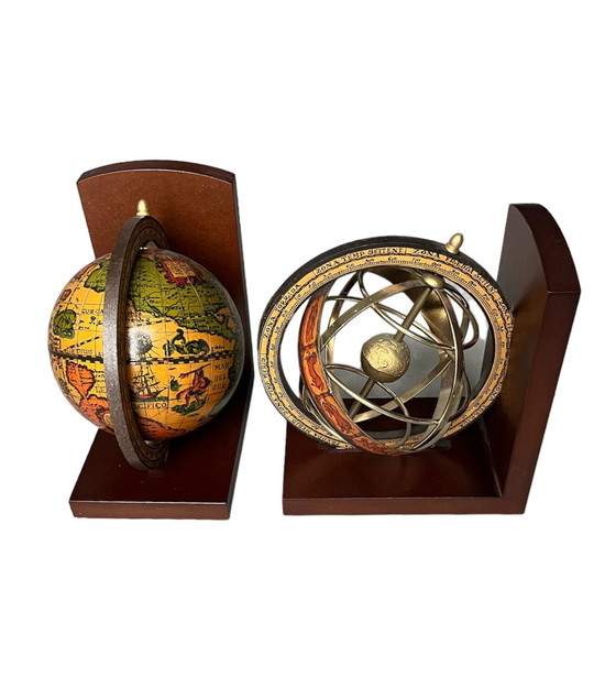 Image 1 of 2 x Vintage Italiaanse Globe Boekensteunen Messing/Hout