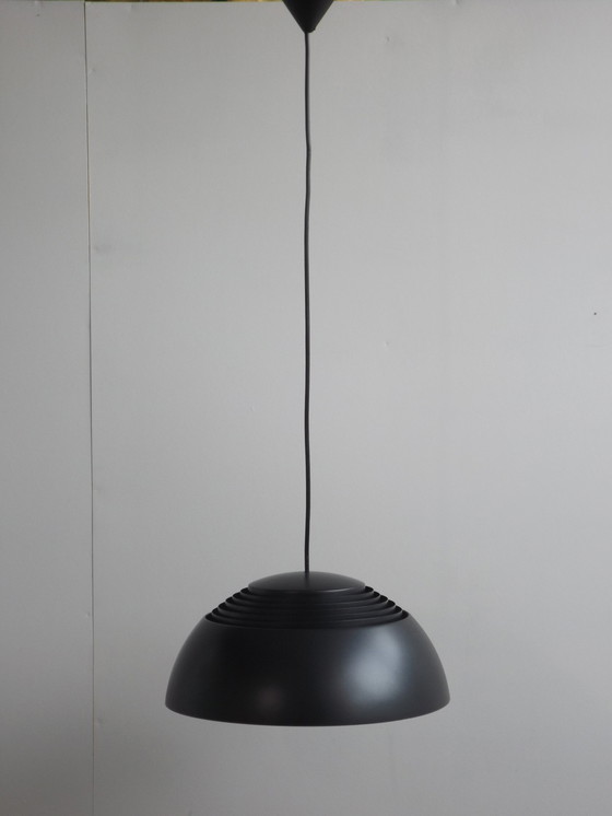 Image 1 of Arne Jacobsen AJ Royal hanglamp Louis Poulsen