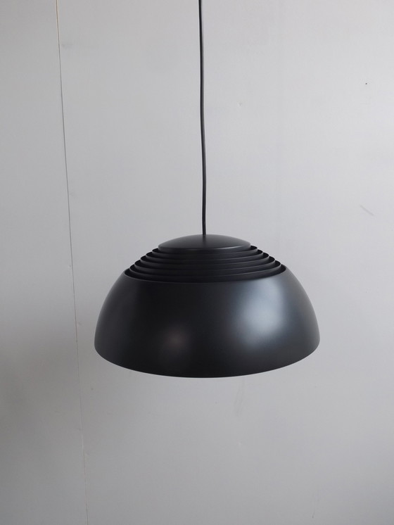 Image 1 of Arne Jacobsen AJ Royal hanglamp Louis Poulsen