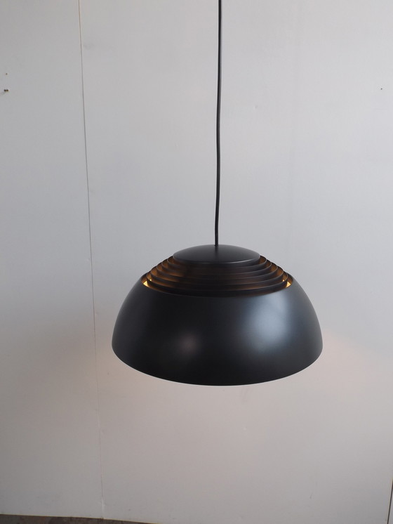 Image 1 of Arne Jacobsen AJ Royal hanglamp Louis Poulsen