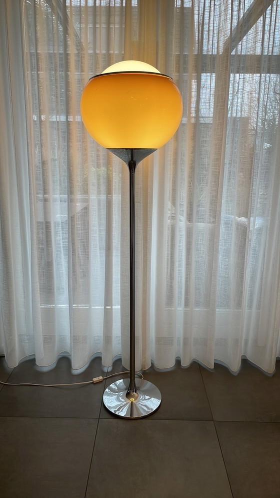 Image 1 of Harvey Guzzini Vloerlamp Model Flash Vintage