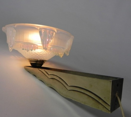 Art deco wandlamp met opalescent glas, jaren '30