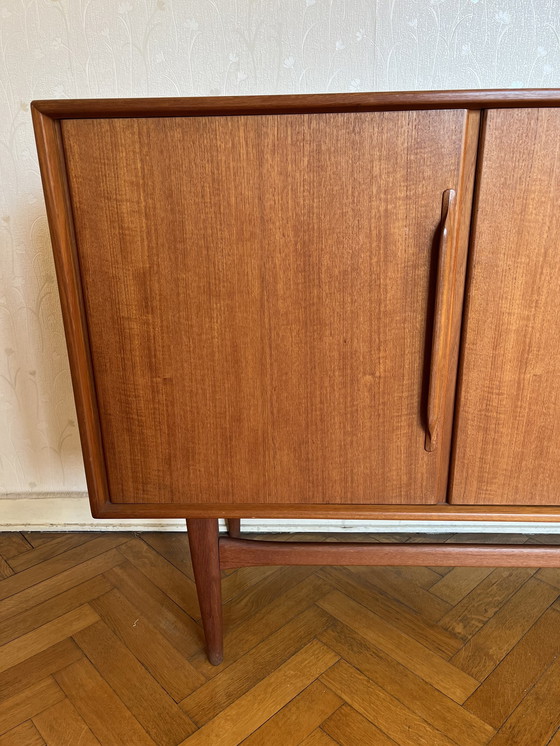 Image 1 of Dressoir Riestenpatt teak