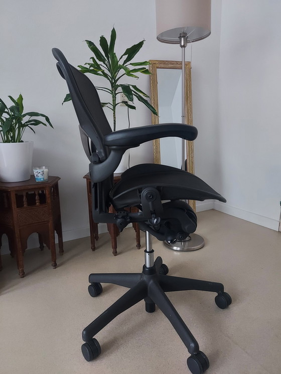 Image 1 of Herman Miller Aeron Maat B