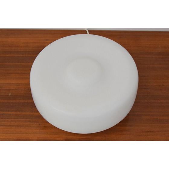 Image 1 of Mid-eeuwse wandlamp van melkglas en metaal, Tsjecho-Slowakije 1970