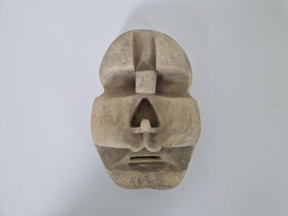 Image 1 of Brutalistische Stenen Masker