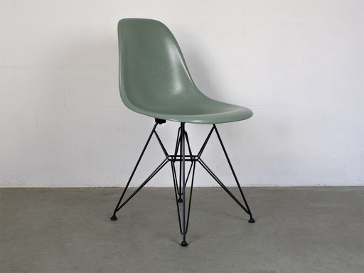 Vitra Dsr Design Charles Eames Glasfiber Foam Green 