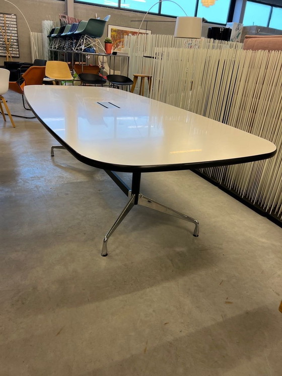 Image 1 of Vitra Eames Segmented Tafel 274X120