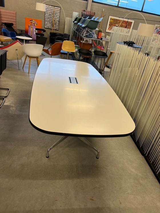 Image 1 of Vitra Eames Segmented Tafel 274X120