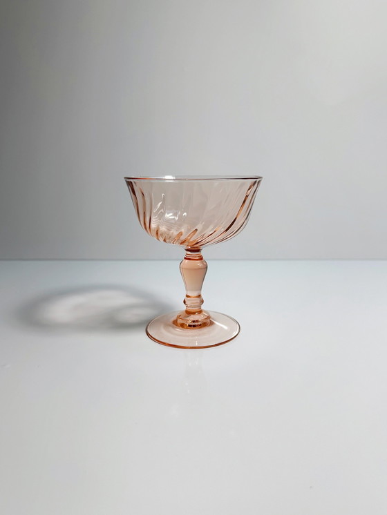 Image 1 of 6 Vintage Champagne Schalen Roze Luminarc Swirl Glazen Arcoroc Drinkglas Rosalin jaren 80 Frankrijk