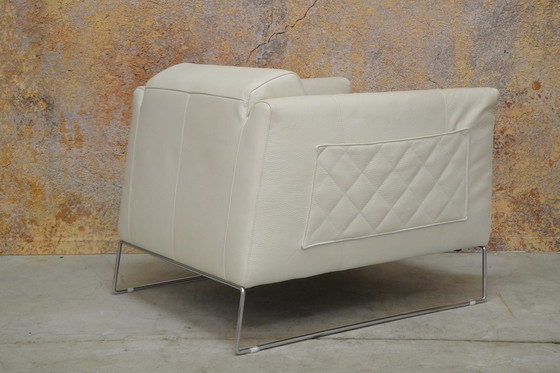 Image 1 of Gebroken witte leren Italiaanse design fauteuil van Natuzzi