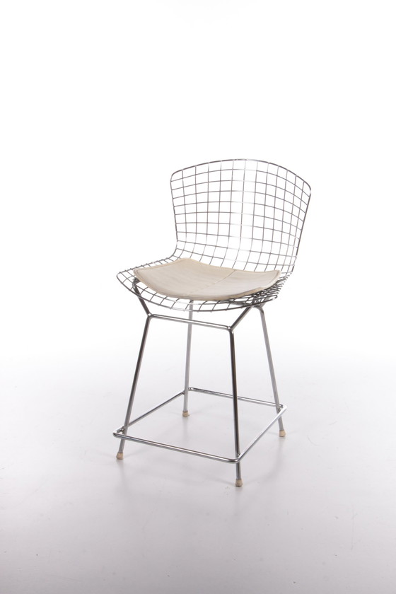 Image 1 of Knoll Bertoia Barkruk met mooi orgineel kussentje,1970