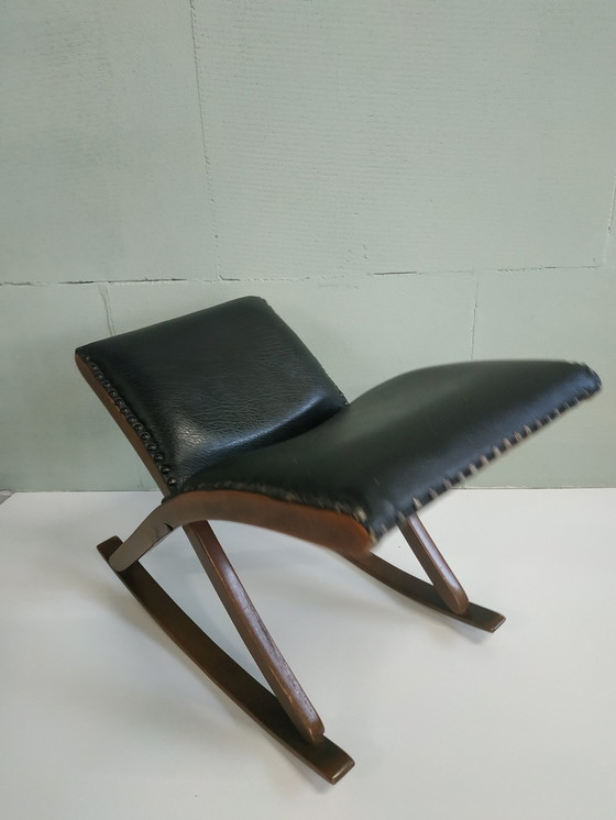 Image 1 of Vintage Klassiek Jaren 50/60 Schommel Voetenbankje