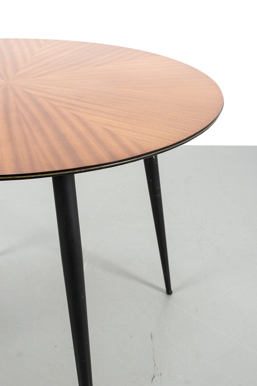 Ronde Italiaans tafel