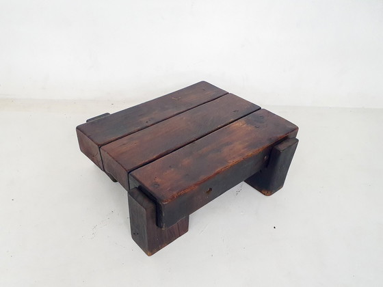 Image 1 of Mid Century Brutalistisch massief houten salontafel, Nederland 1970'S