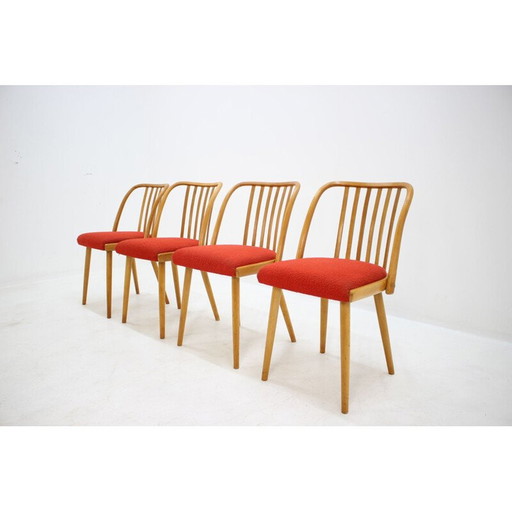 Set van 4 vintage stoelen in oranje stof en hout van Šuman, 1960