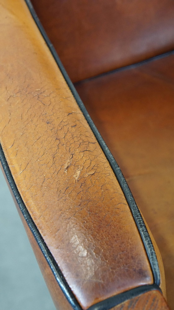 Image 1 of Schapenleren En Houten Art Deco Design Fauteuil