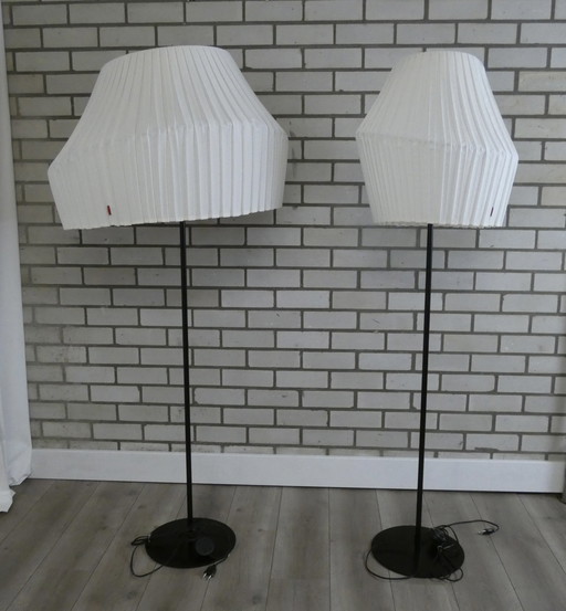 2x DUM vloerlampen